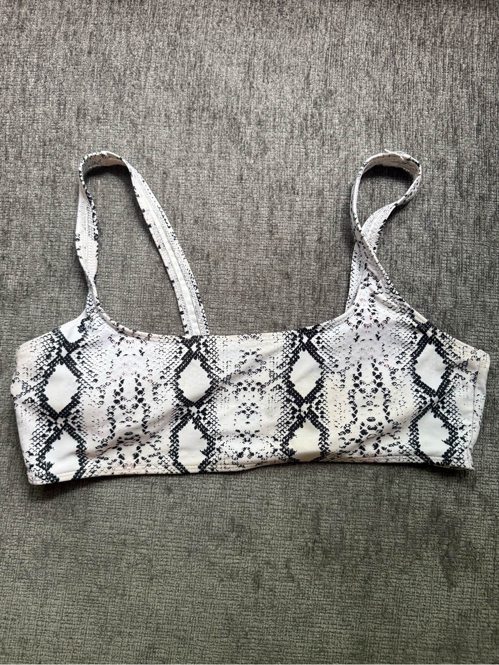 SHEIN White & Black Snake Print Bikini Top